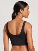 Le mannequin Femme porte le/la Brassière en Modal de couleur Noir, Unicolore, de la série Circular Lounge de CALIDA, Vue arrière