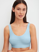 La modella / Il modello Donna indossa Bustier in Cotone di colore Blu, Tinta unita, della serie Elastic di CALIDA, Vista frontale
