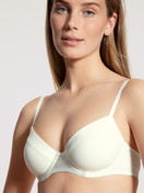 Femme - Soutien-gorge T-shirt à armatures en Coton de couleur Blanc, Unicolore, de la série Cate de CALIDA, Détail