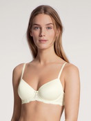 Le mannequin Femme porte le/la Soutien-gorge à armatures et coques en Viscose de couleur Blanc, Unicolore, de la série Sensual Secrets de CALIDA, Vue de face