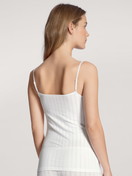 Le mannequin Femme porte le/la Débardeur à fines bretelles en Coton de couleur Blanc, Dentelle, de la série Etude Toujours de CALIDA, Vue arrière