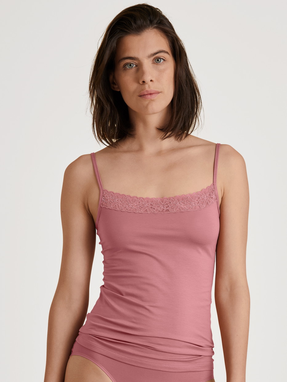 Le mannequin Femme porte le/la Débardeur à fines bretelles en Coton de couleur Rose, Dentelle, de la série Nat. Comfort Xtra de CALIDA, Vue de face