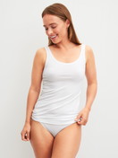 La modella / Il modello Donna indossa Canottiera, set da 2 in Cotone di colore Blu, Tinta unita, della serie Benefit Women Spec. di CALIDA, Immagine aggiuntiva
