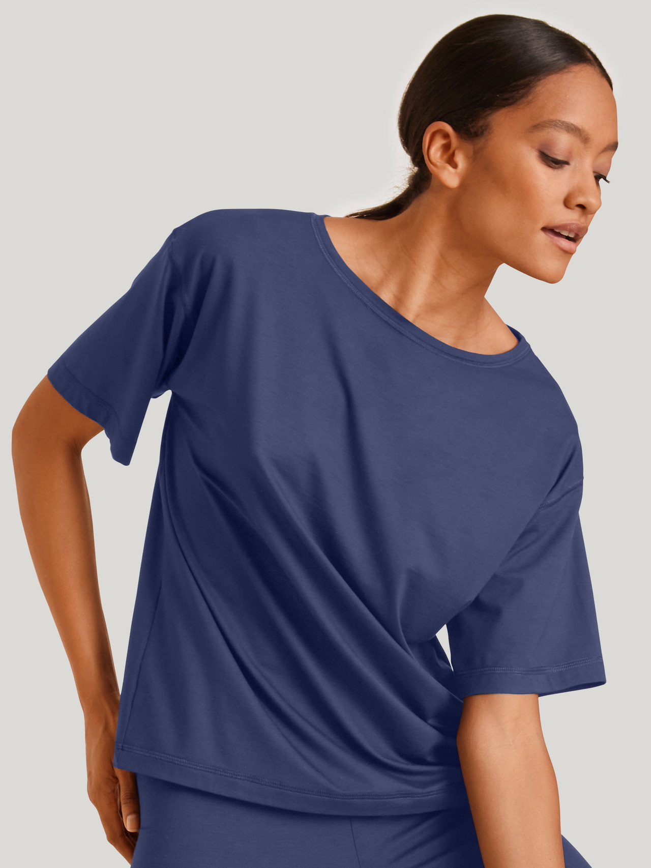 CALIDA DSW Balancing Kurzarm-Shirtfür Damen, M, Blau, Nie wieder zu heiß oder zu kalt