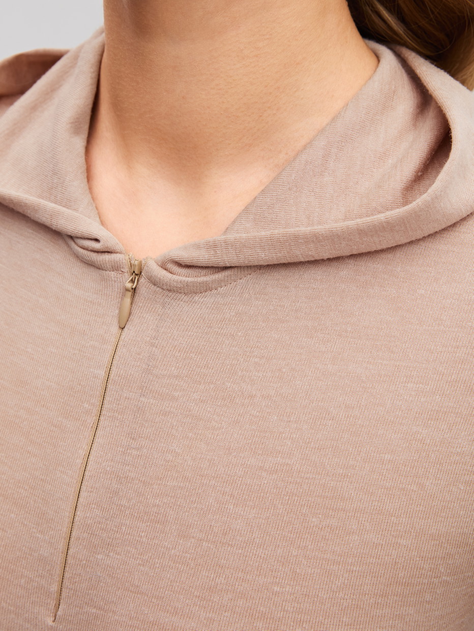 Women model is wearing  made of Wool in Brown, Unicoloured from the True Confidence series by CALIDA, Detail