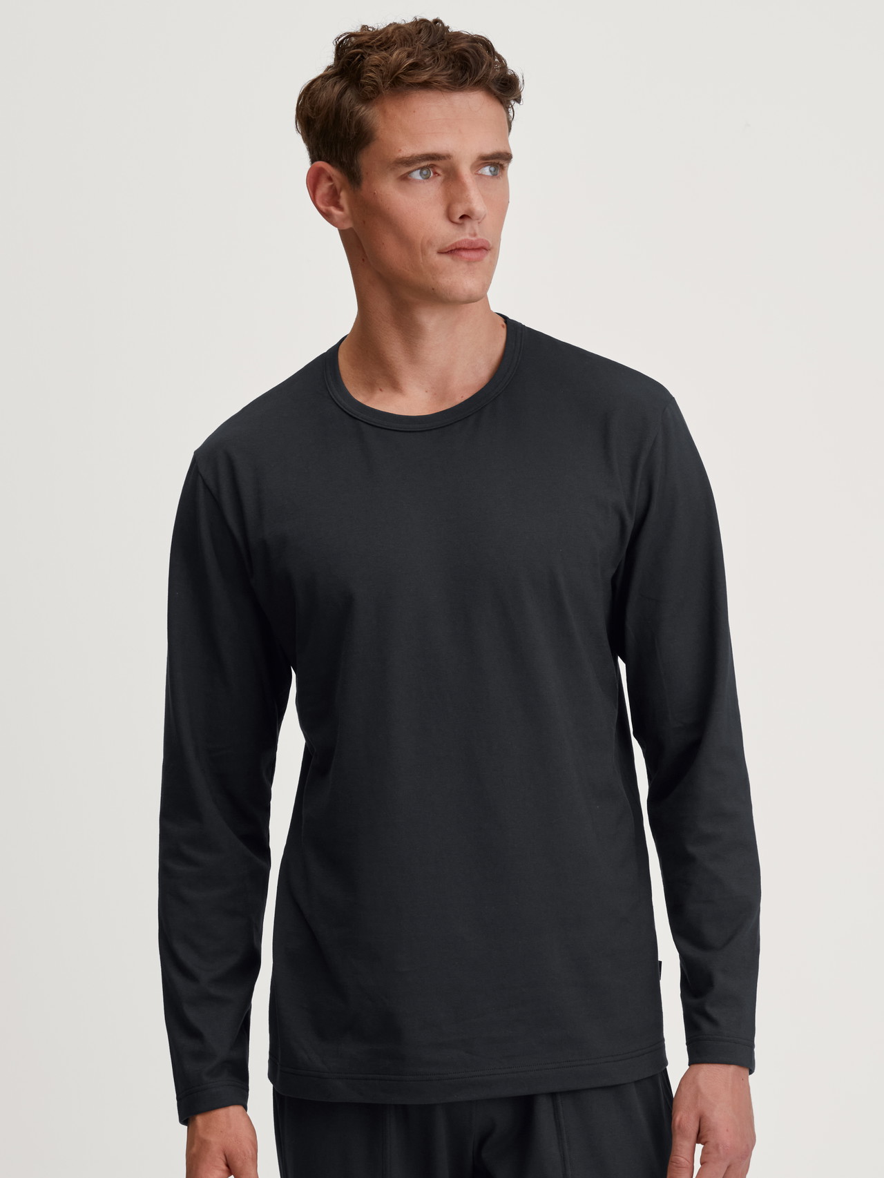 CALIDA RMX Sleep Leisure Langarm-Shirtfür Herren, S, Schwarz, Hochwertige Kombinationsmöglichkeiten