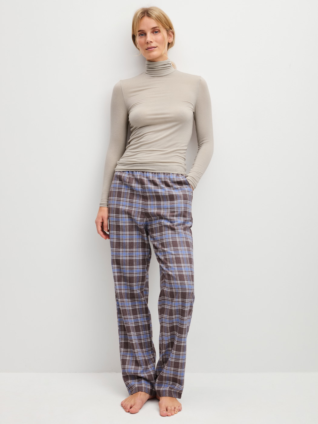 Women model is wearing  made of Modal in Brown, Unicoloured from the Second Skin series by CALIDA, Outfit