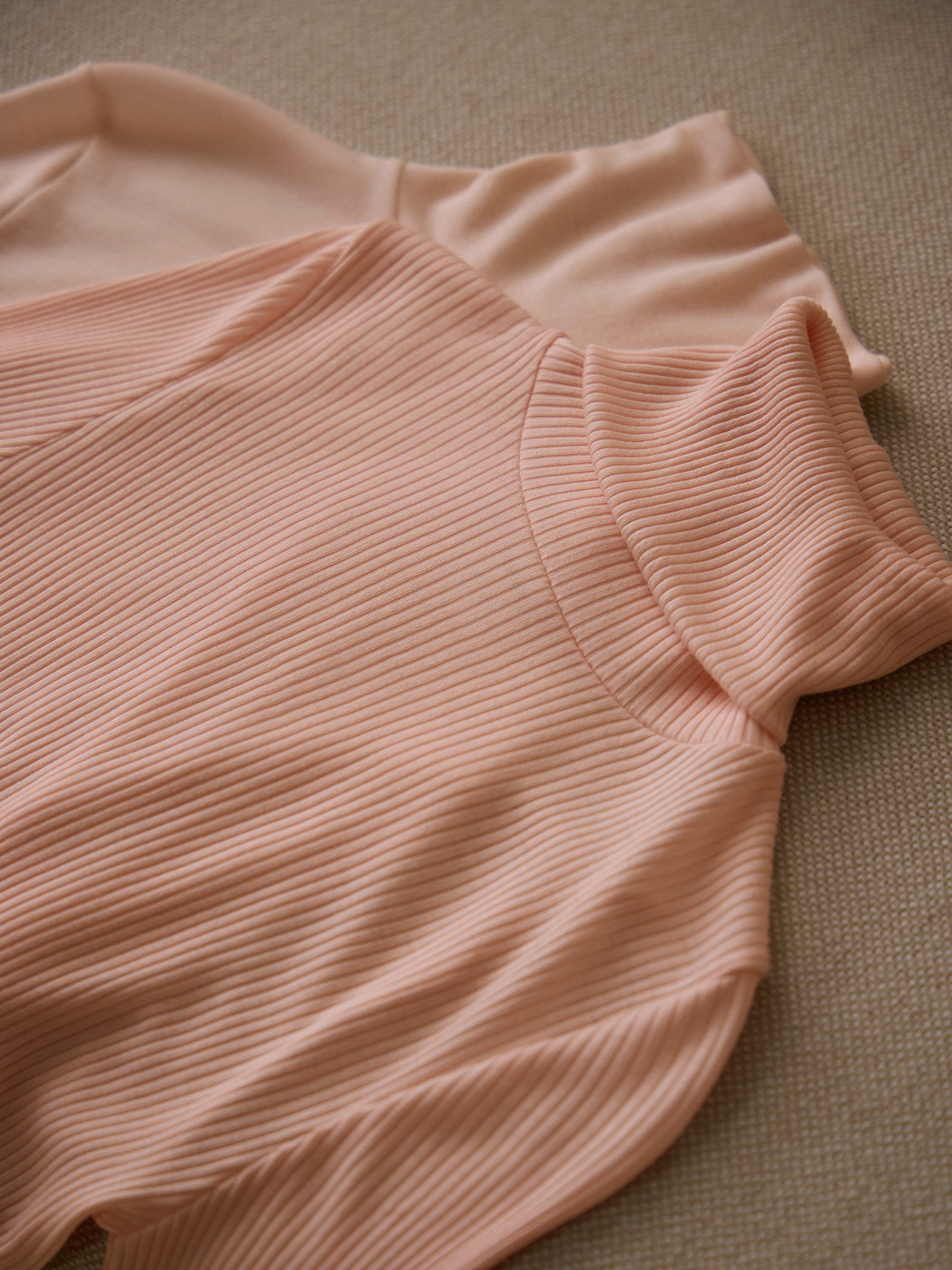 Women - Long-sleeve turtleneck shirt in wool-silk made of Swiss+Cotton in Beige, Unicoloured, from the True Confidence series by CALIDA, Detail