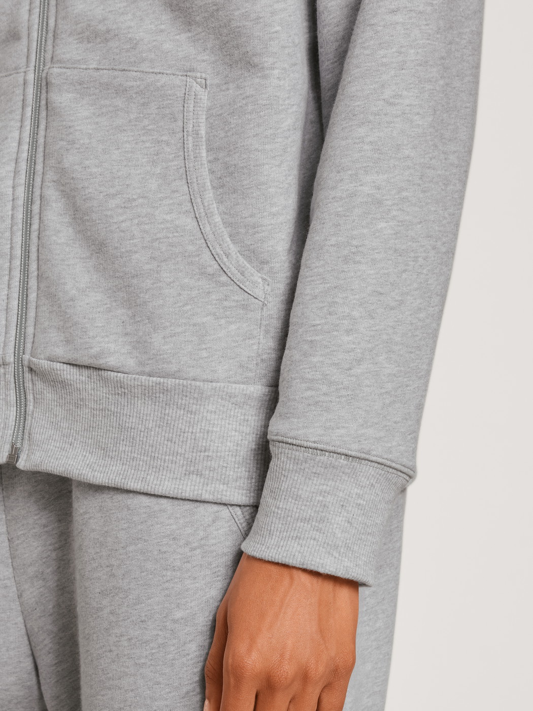 Damen - Jacke aus 100% Baumwolle in Grau, Einfarbig aus Serie Lounge & Relax von CALIDA, Detail