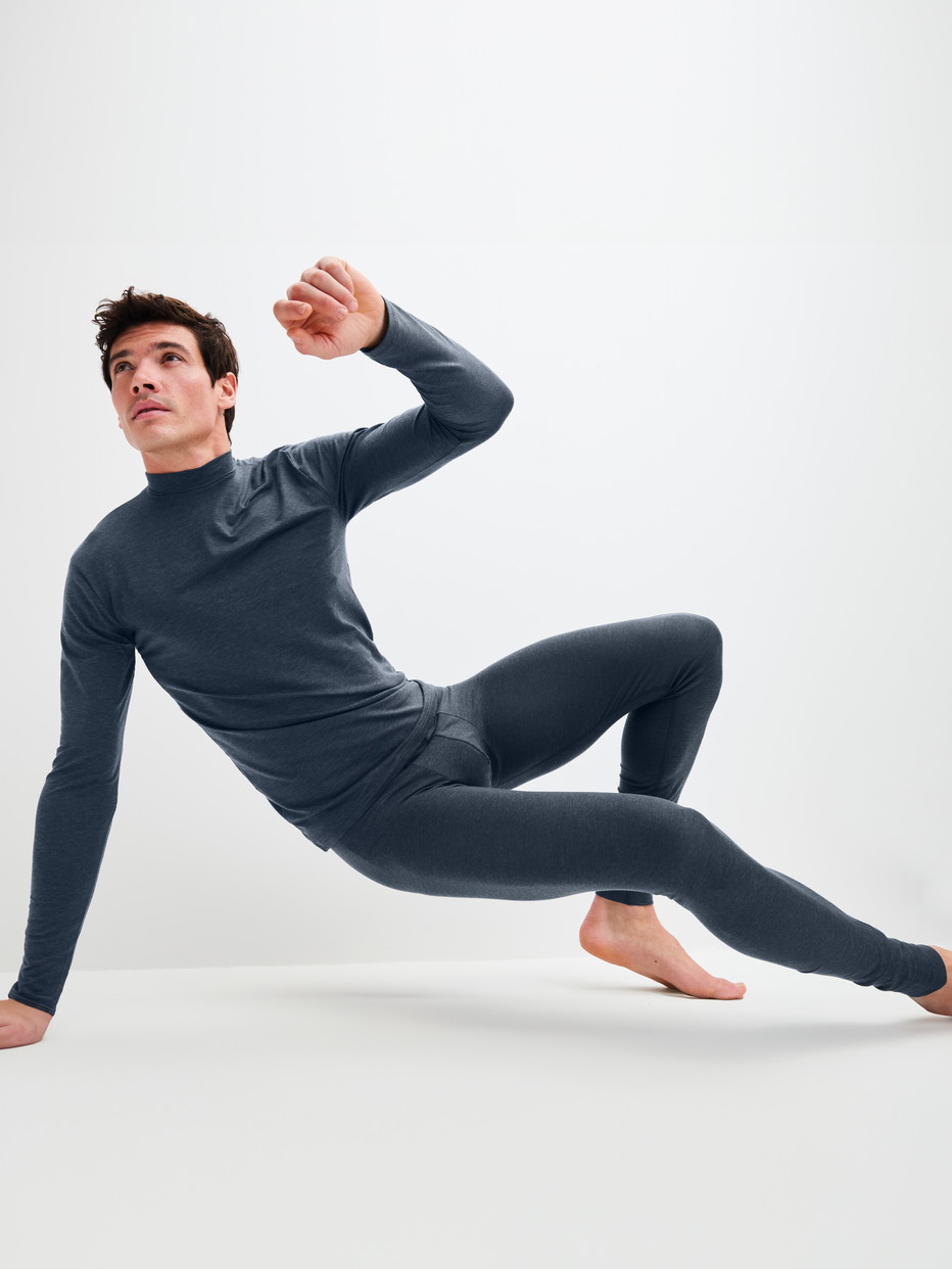 Men model is wearing  made of Lyocell in Grey, Unicoloured from the Sporty Warming series by CALIDA, Additional Image