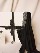 Donna -  in Pizzo di colore Nero, Pizzo, della serie Silky Wool Glam di CALIDA, Dettaglio