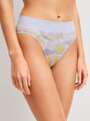 Women model is wearing Brief, high waist made of Cotton in Blue, Patterned from the EDITION 85 series by CALIDA, Front view