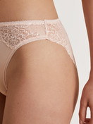 Femme - Culotte en Viscose de couleur Rose, Dentelle, de la série Sensual Secrets de CALIDA, Détail