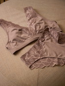 Femme - Culotte en Modal de couleur Marron, Dentelle, de la série Modal Sense de CALIDA, Détail