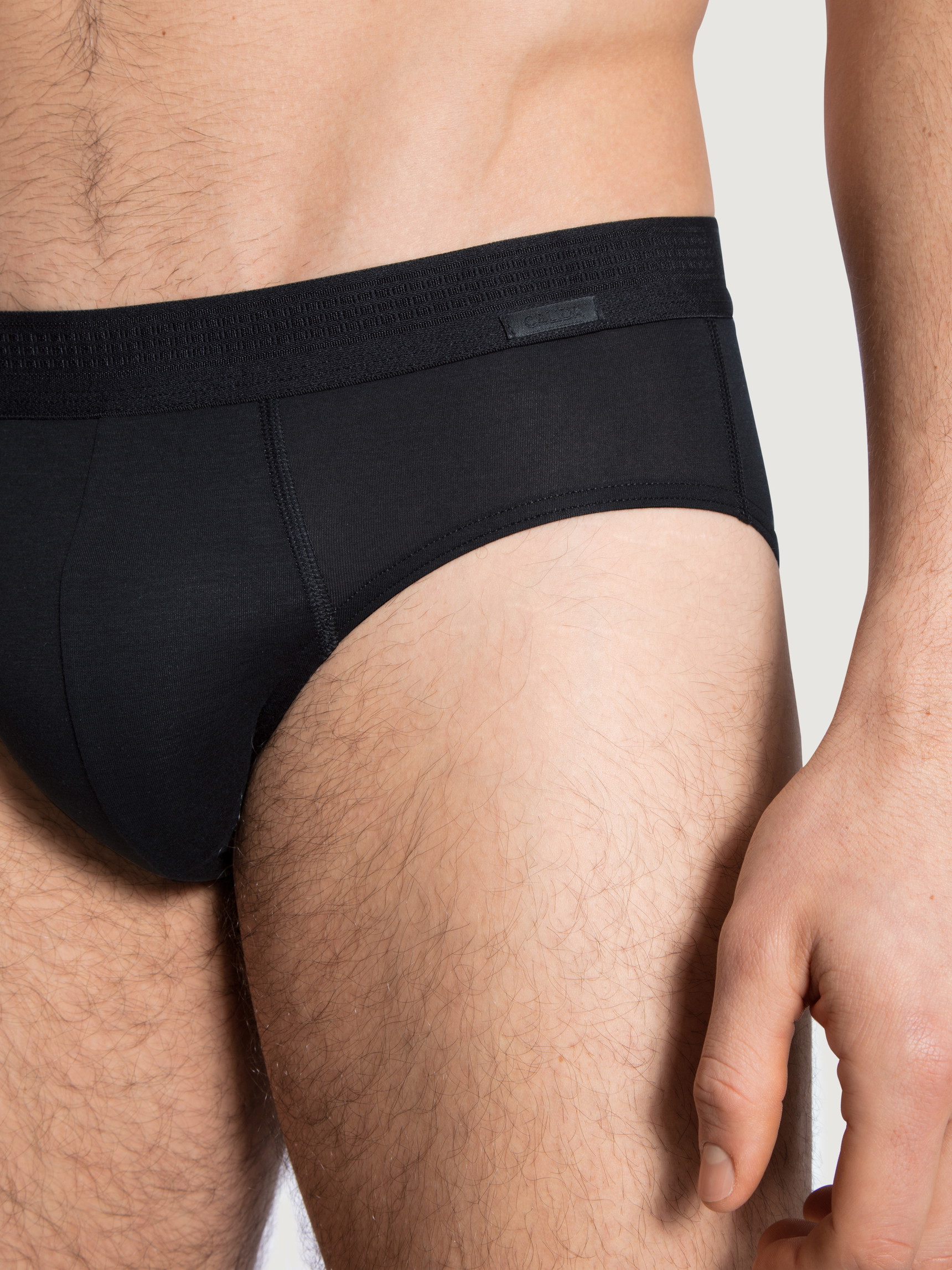 Herren - Slip mit Softbund aus Lyocell in Schwarz, Einfarbig aus Serie Focus von CALIDA, Detail