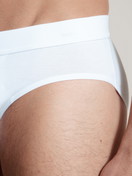 Herren - Slip, Komfortbund aus Baumwolle in Weiß, Einfarbig aus Serie Cotton Code von CALIDA, Detail