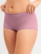 Le mannequin Femme porte le/la Panty taille haute en Polyamide de couleur Rose, Unicolore, de la série Eco Sense Special de CALIDA, Vue de face