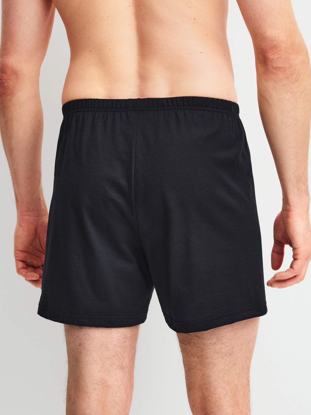 La modella / Il modello Uomo indossa Boxershorts, set da 2 in 100% cotone di colore Nero, A righe, della serie Cotton Special di CALIDA, Immagine aggiuntiva