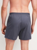 Herren-Model trägt Boxershorts, 2er-Pack aus 100% Baumwolle in Schwarz, Gemustert aus Serie Cotton Special von CALIDA, Rückansicht