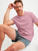 La modella / Il modello Uomo indossa Boxer short in Cotone di colore Blu, Modello, della serie Prints di CALIDA, Immagine aggiuntiva
