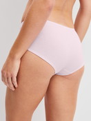 Le mannequin Femme porte le/la Panty taille basse en Coton de couleur Rose, Unicolore, de la série Essential Cotton de CALIDA, Vue arrière