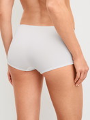 Le mannequin Femme porte le/la Culotte shorty, lot de 3 en Polyamide de couleur Marron, Unicolore, de la série Eco Sense Special de CALIDA, Image supplémentaire