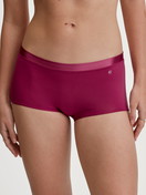 Women model is wearing Shorty regular cut made of Cotton in Pink, Unicoloured from the Cate series by CALIDA, Front view