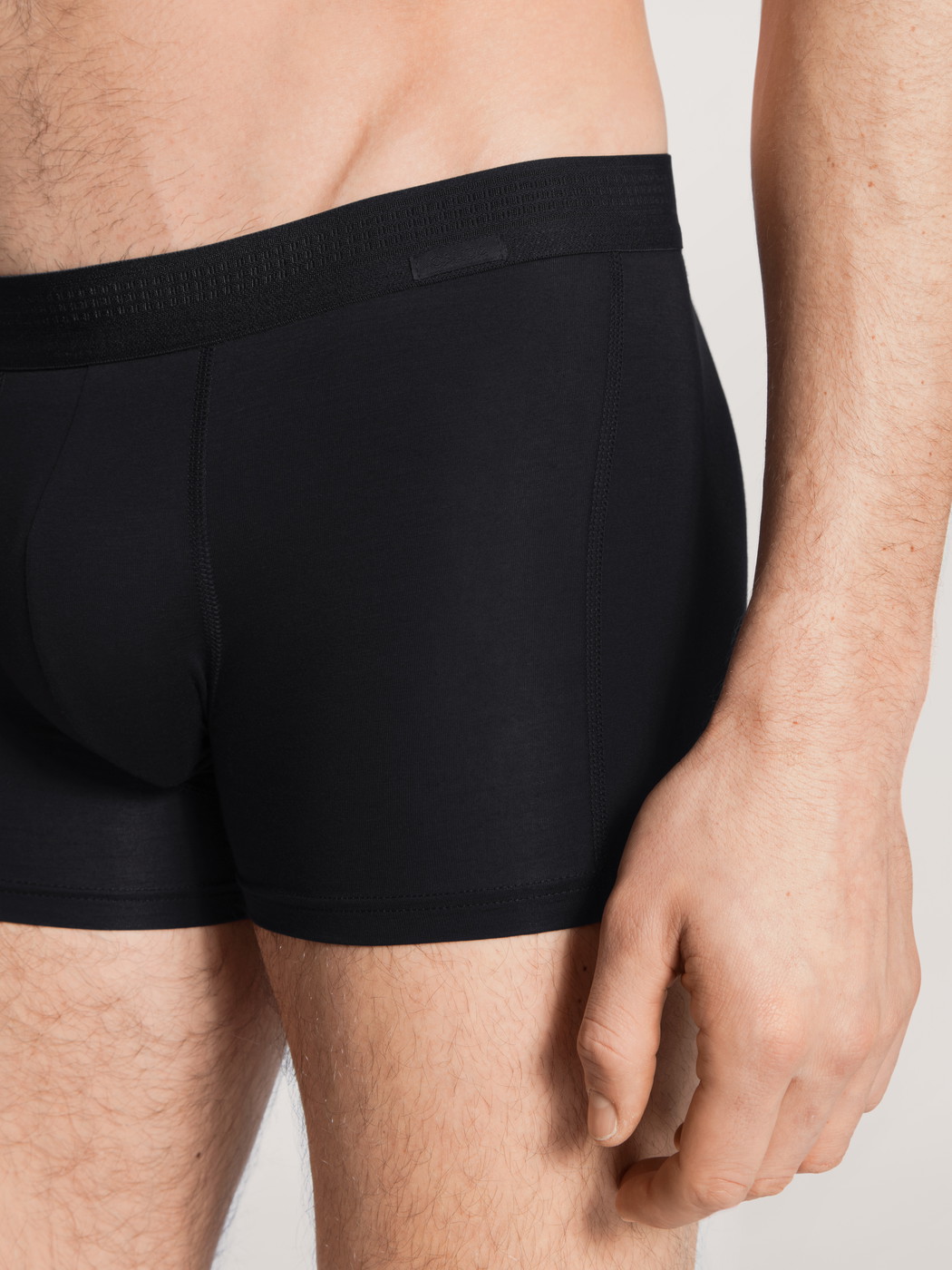 Herren - Boxer Brief mit Softbund aus Lyocell in Schwarz, Einfarbig aus Serie Focus von CALIDA, Detail
