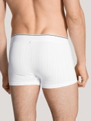 Le mannequin Homme porte le/la Boxer, lot de 3 en Coton de couleur Blanc, Unicolore, de la série Pure & Style de CALIDA, Vue arrière