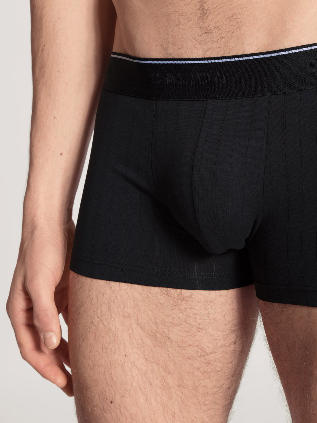 Herren - Boxer Brief, 3er-Pack aus Baumwolle in Schwarz, Einfarbig aus Serie Pure & Style von CALIDA, Detail