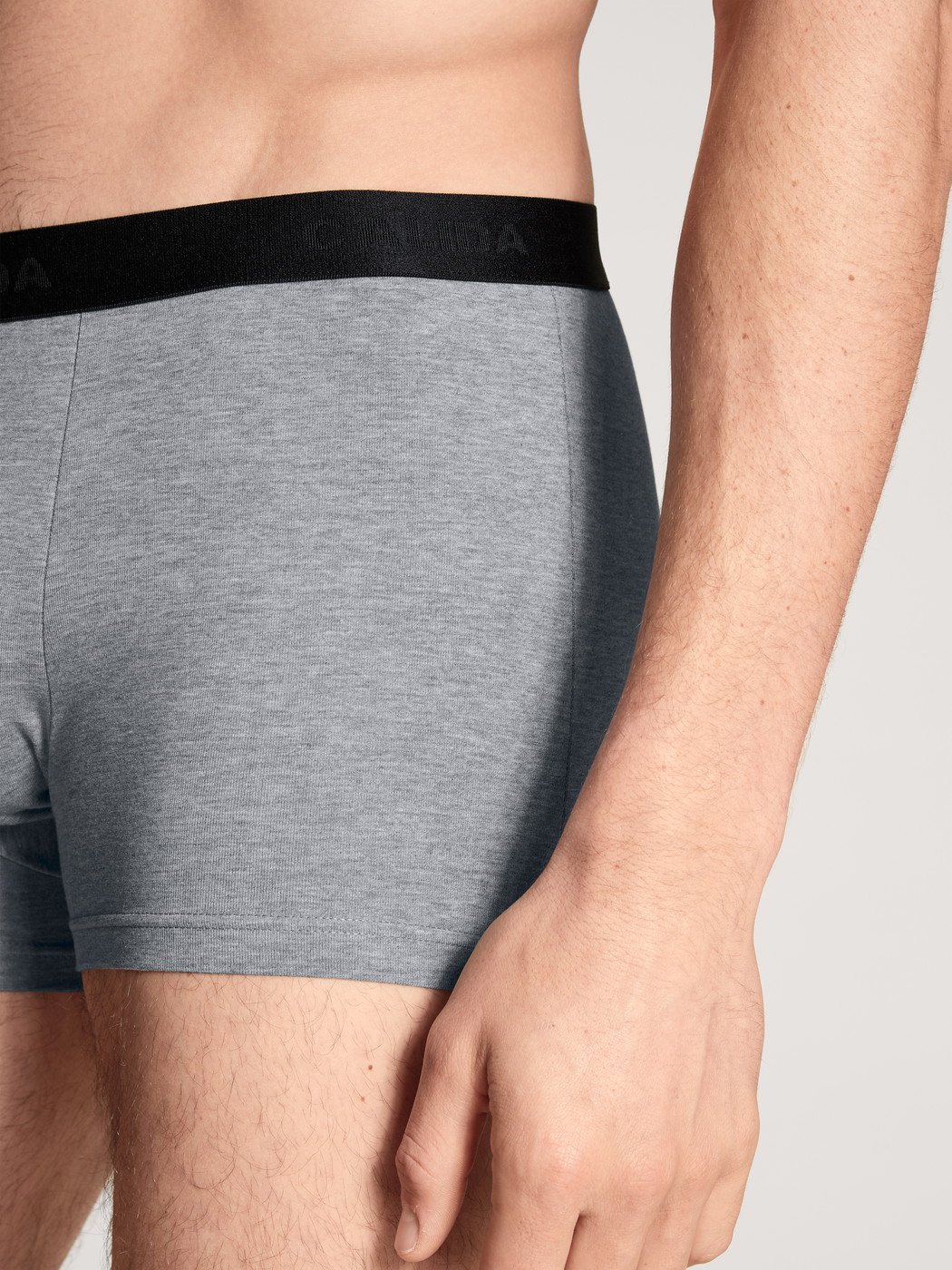 Herren - Boxer Brief, 3er-Pack aus Baumwolle in Schwarz, Einfarbig aus Serie Natural Benefit von CALIDA, Detail