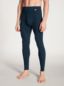 La modella / Il modello Uomo indossa Pantalone con apertura in 100% cotone di colore Blu, Tinta unita, della serie Cotton 1:1 di CALIDA, Vista frontale