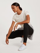 Women model is wearing Leggings made of Modal in Black, Unicoloured from the Lounge & Relax series by CALIDA