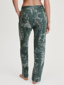 Le mannequin Femme porte le/la Bas de pyjama en Coton de couleur Vert, Floral, de la série Favourites Botanic de CALIDA, Vue arrière