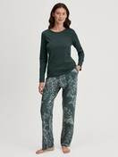Le mannequin Femme porte le/la Bas de pyjama en Coton de couleur Vert, Floral, de la série Favourites Botanic de CALIDA, Tenue