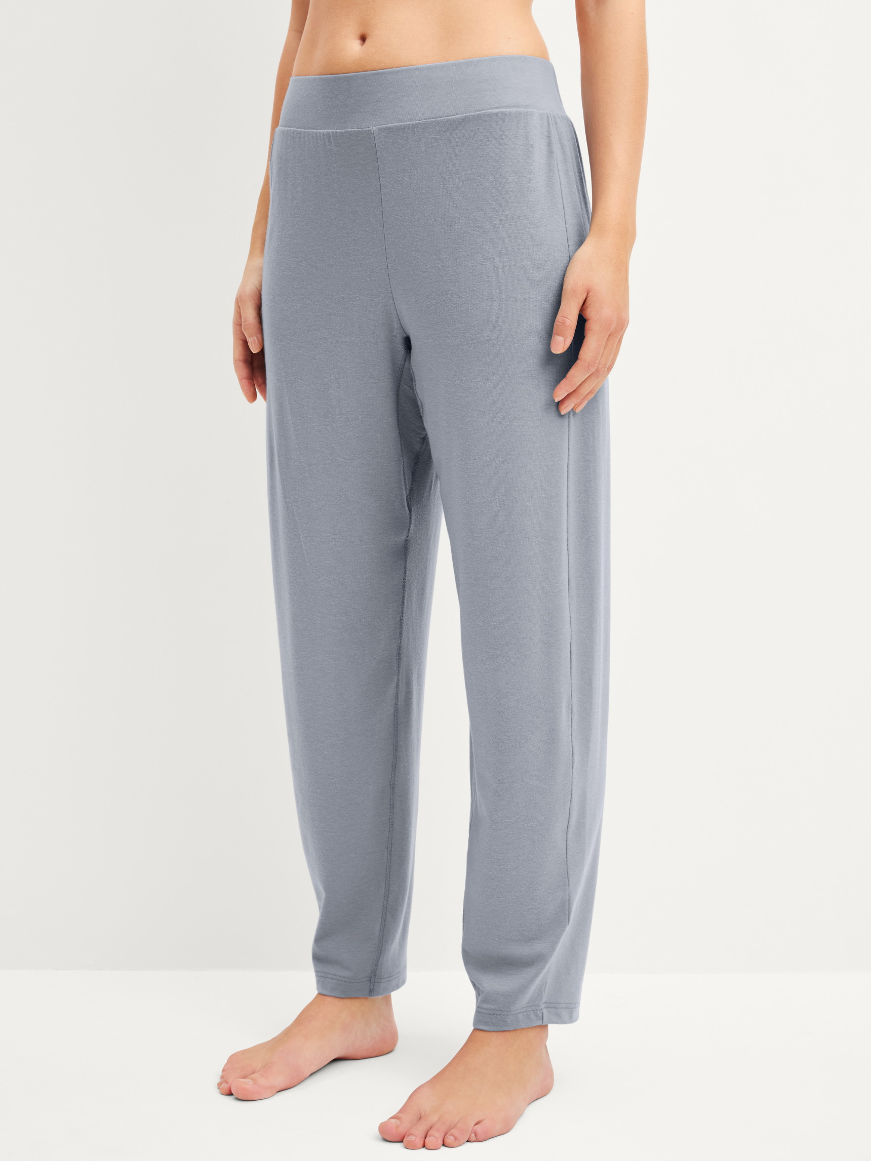 Women model is wearing  made of Lyocell in Grey, Unicoloured from the DSW Warming series by CALIDA, Front view