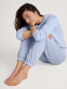 Women model is wearing Pyjama bottom with cuffs made of 100% Cotton in Blue, Patterned from the Favourites Sleep series by CALIDA, Additional Image
