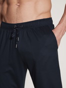 Herren - Pants mit Bündchen aus 100% Baumwolle in Blau, Einfarbig aus Serie Remix Basic Sleep von CALIDA, Detail