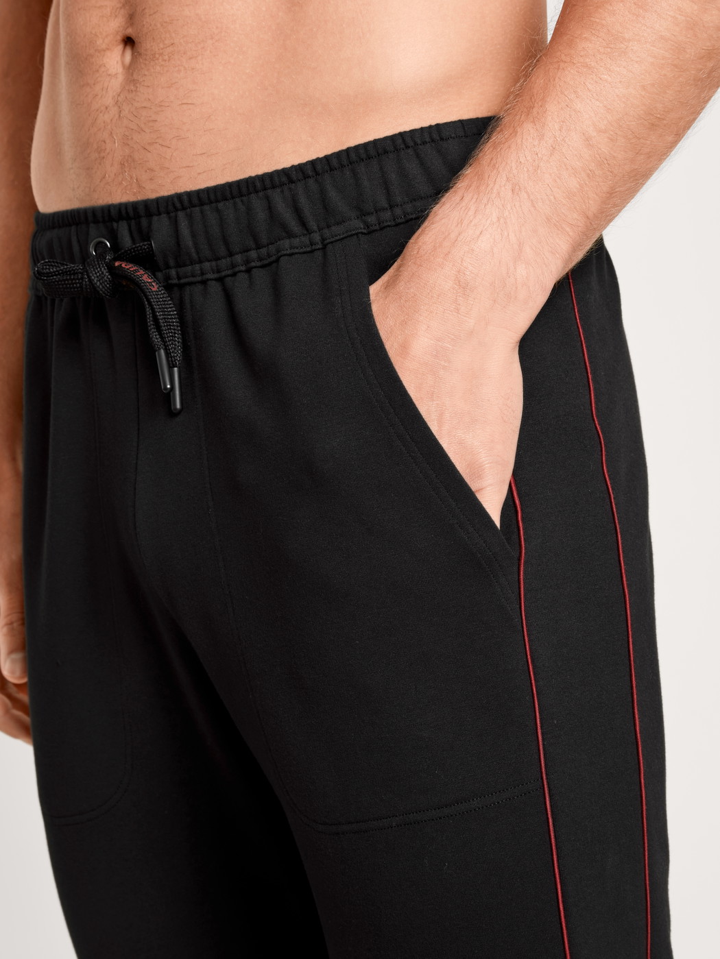 Men - Sweatpants made of Cotton in Black, Unicoloured, from the Remix Basic Lounge series by CALIDA, Detail