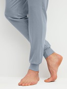 Le mannequin Homme porte le/la Bas de pyjama avec poignets en Lyocell de couleur Gris, Unicolore, de la série DSW Warming de CALIDA, Détail