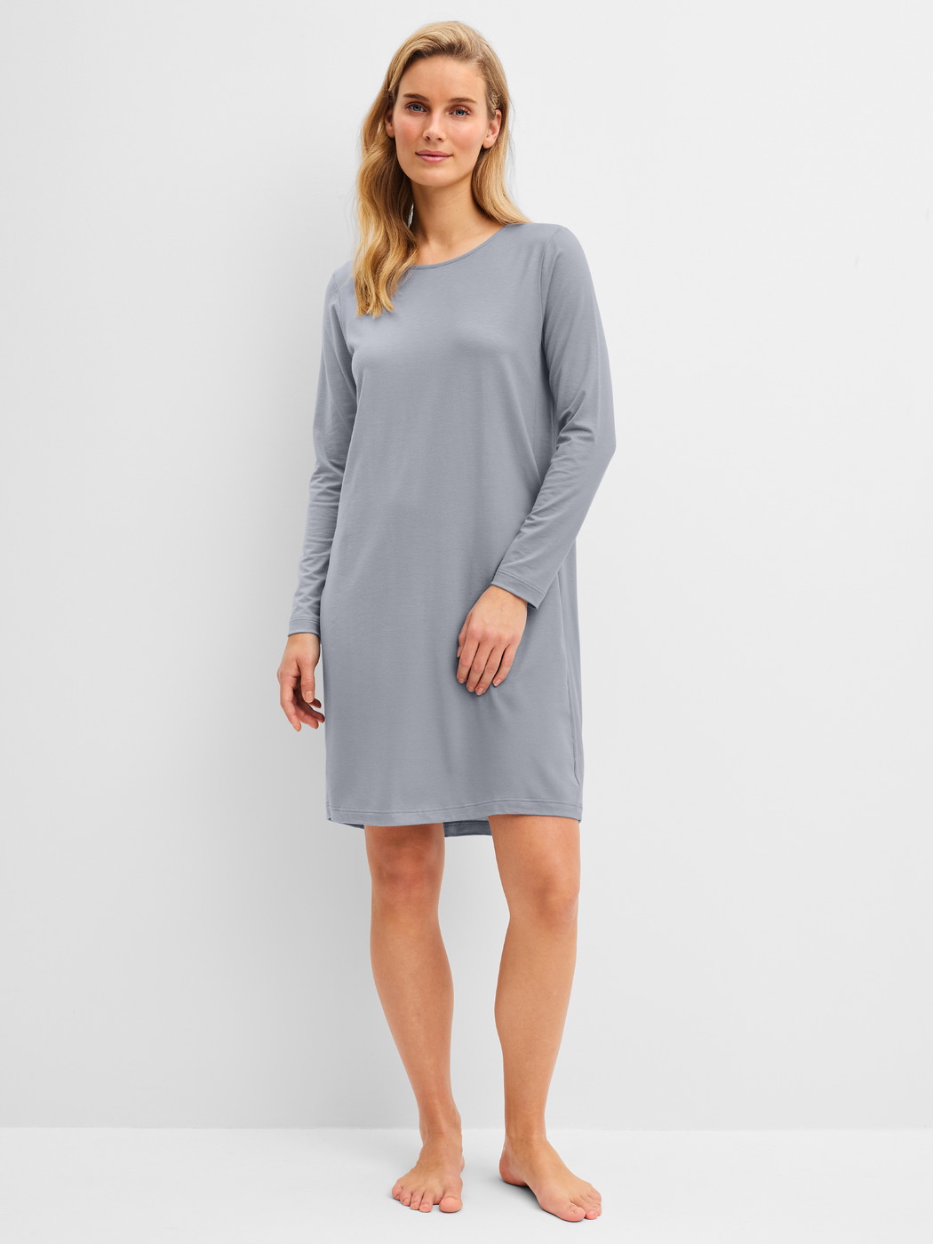Women model is wearing  made of Lyocell in Grey, Unicoloured from the DSW Warming series by CALIDA, Front view