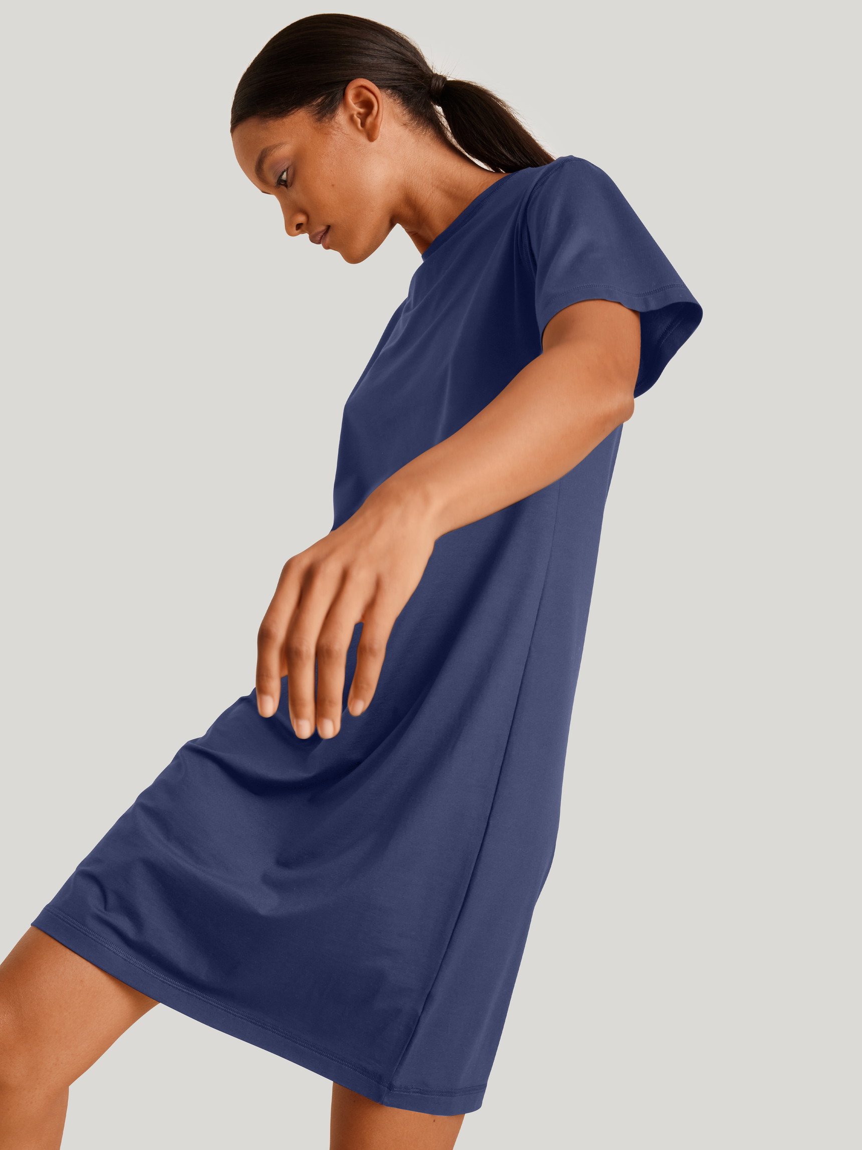 Women model is wearing Nightdress made of Modal in Blue, Unicoloured from the DSW Balancing series by CALIDA, Additional Image