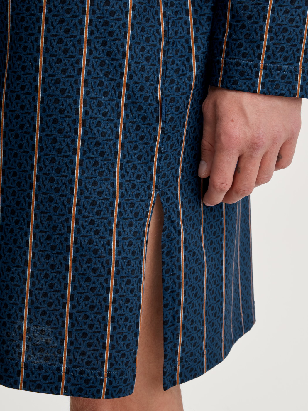 Men model is wearing Nightshirt made of 100% Cotton in Blue, Striped from the Relax Imprint 1 series by CALIDA, Detail