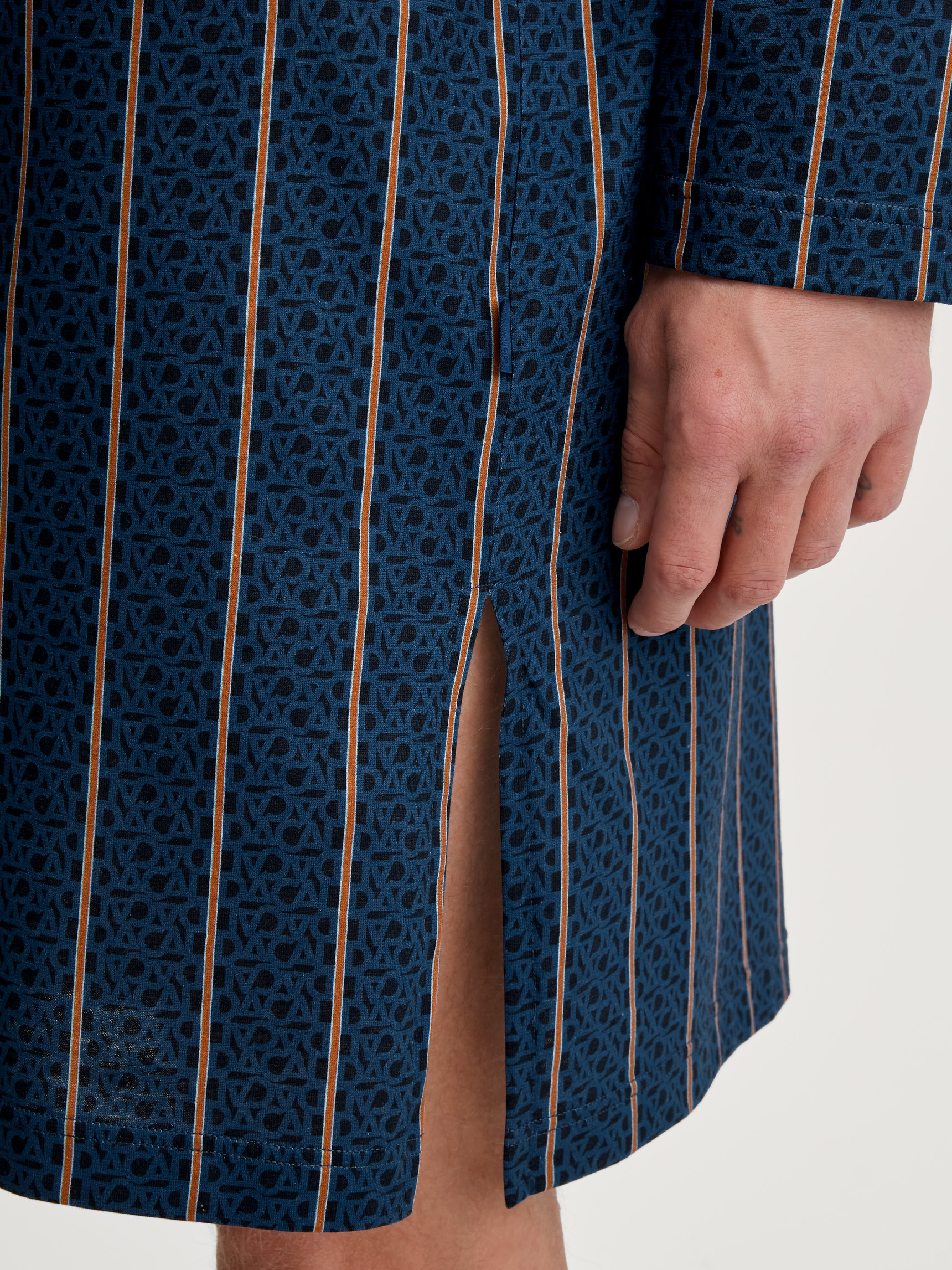 Men model is wearing Nightshirt made of 100% Cotton in Blue, Striped from the Relax Imprint 1 series by CALIDA, Detail