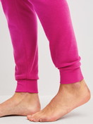La modella / Il modello Donna indossa  in Cotone di colore Rosa, A righe, della serie Soft Dreams di CALIDA, Dettaglio