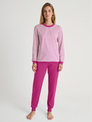 Women model is wearing Pyjama with cuff made of 100% Cotton in Pink, Patterned from the Cotton Special series by CALIDA, Front view