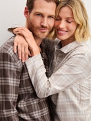 Men model is wearing  made of Flanell in Brown, Checked from the Relax Flannel Mood series by CALIDA, Additional Image