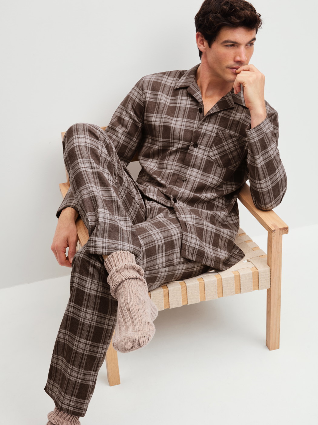 Men model is wearing  made of Flanell in Brown, Checked from the Relax Flannel Mood series by CALIDA, Additional Image