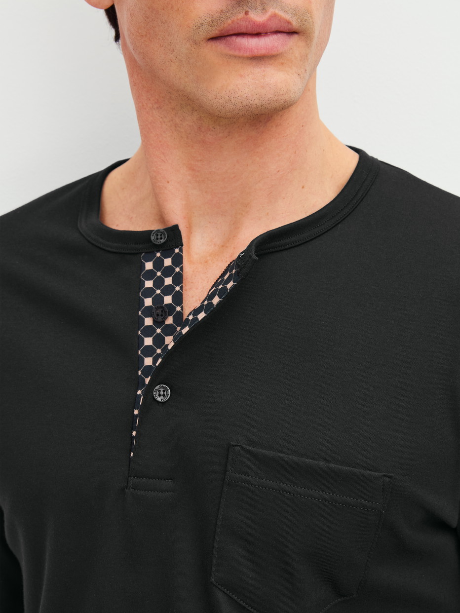 Men model is wearing  made of 100% Cotton in Black, Patterned from the Relax Cosy Vibes 4 series by CALIDA, Detail