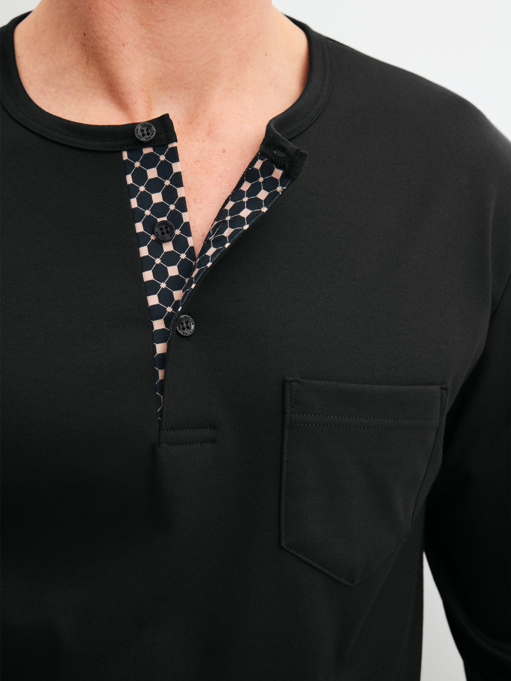Men model is wearing  made of 100% Cotton in Black, Patterned from the Relax Cosy Vibes 4 series by CALIDA, Detail